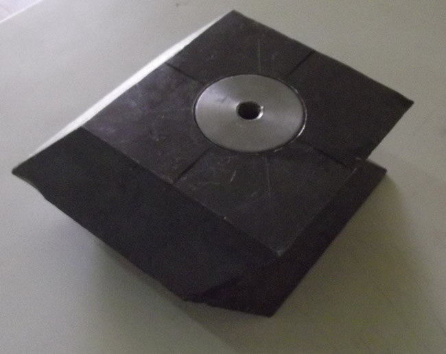 Peça de Chumbo Usinada com Encaixe Especial